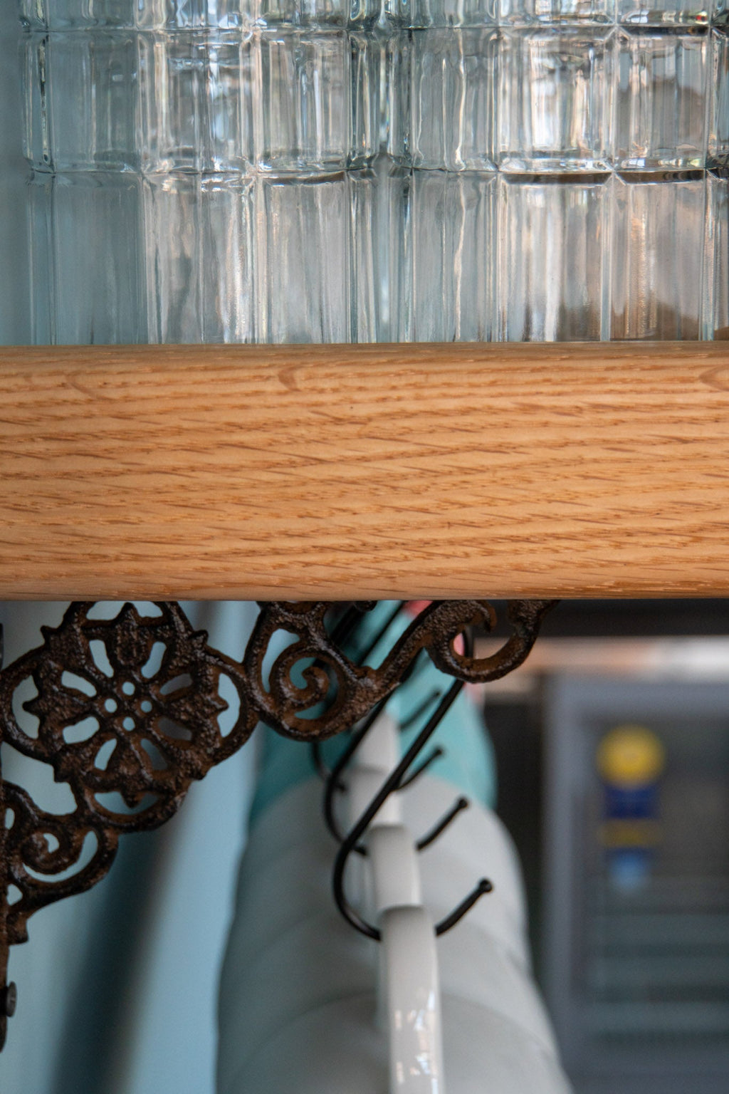 Coffee Mug Shelf for Glasses and Coffee Cups