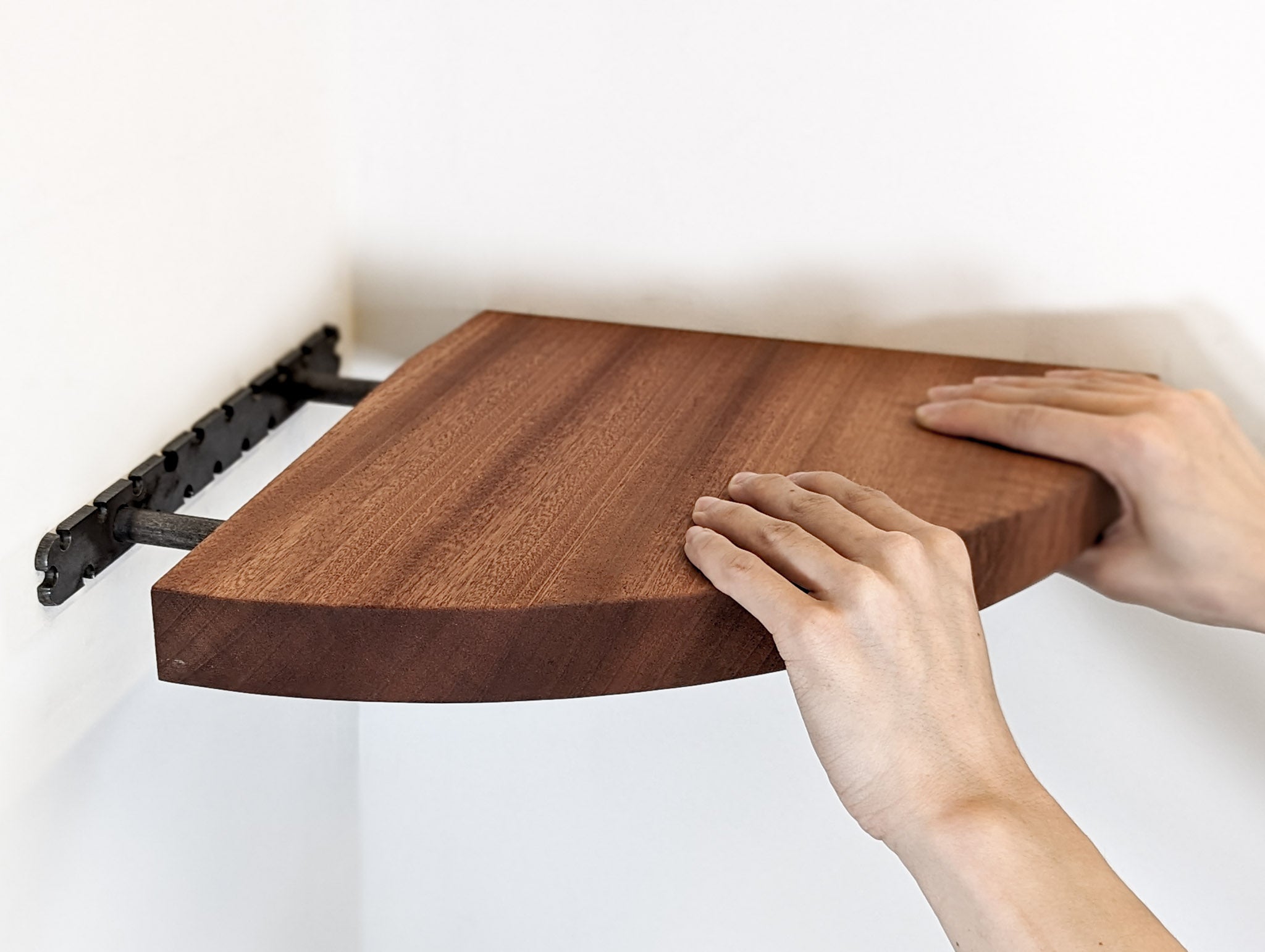 Floating Corner Shelf with Round Edge in Mahogany