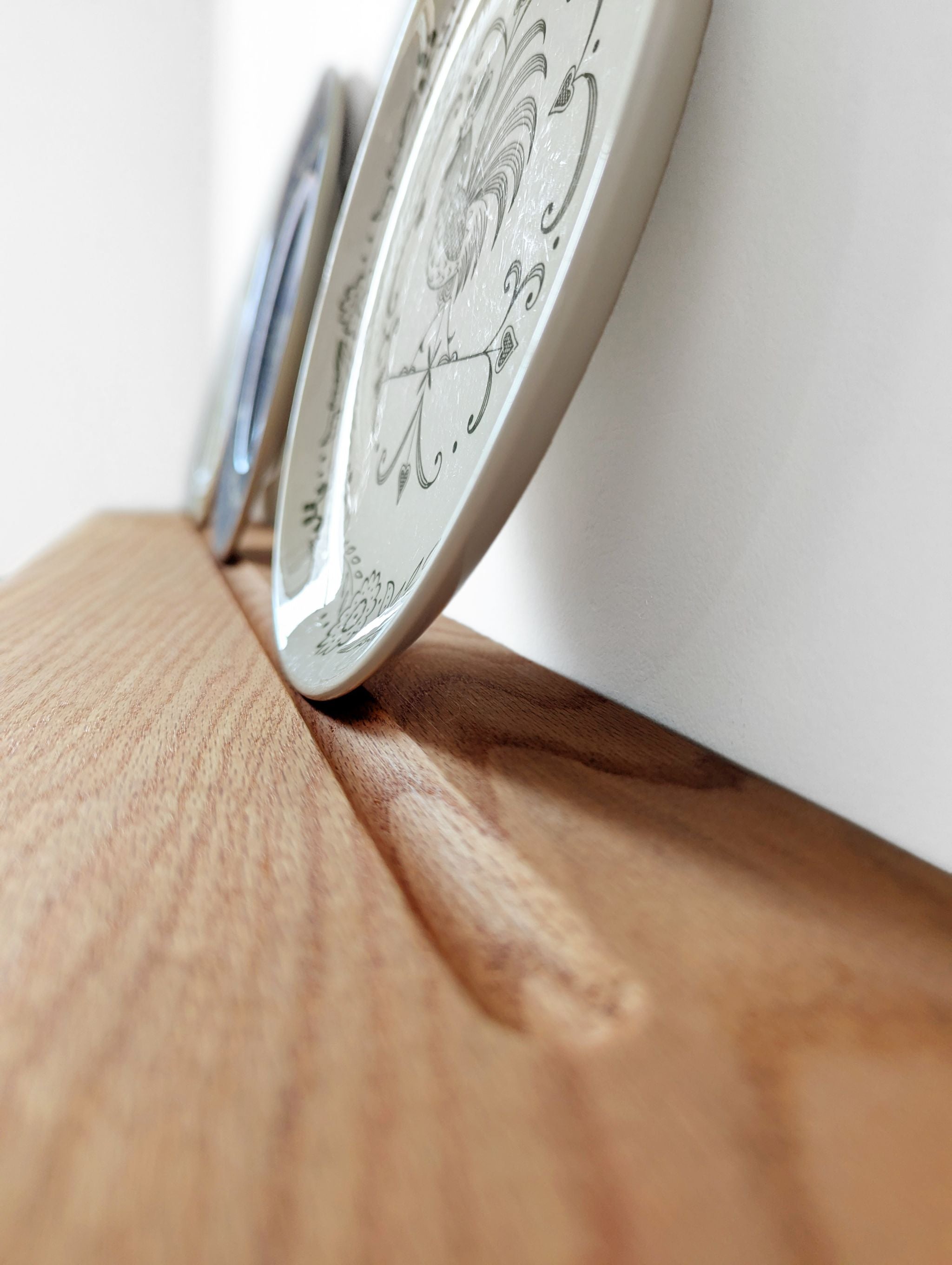 Plate Display Shelf in Mahogany