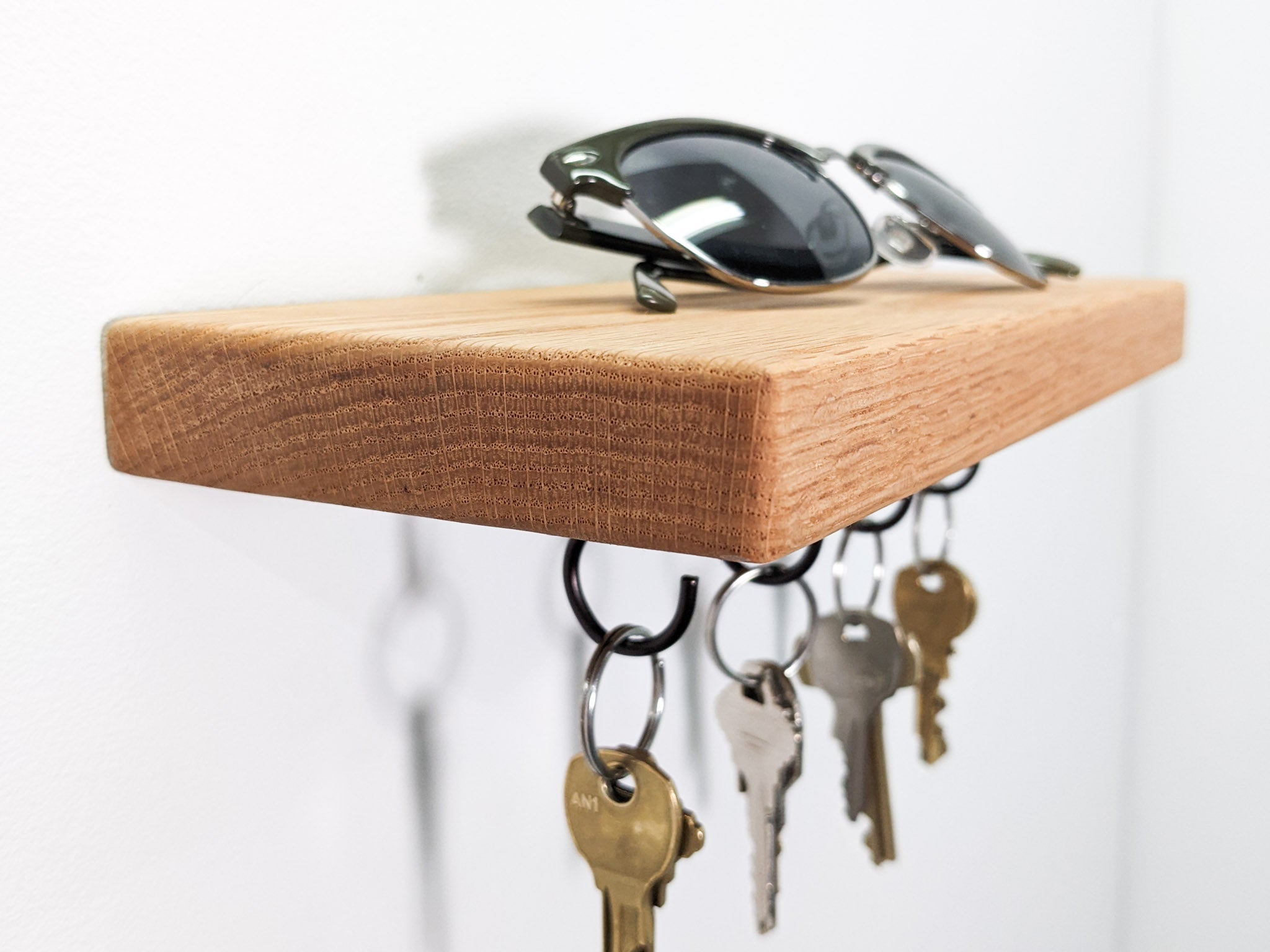 Key Hook Shelf in Oak